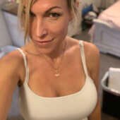 NotTelling - milf dating Gilbert, AZ