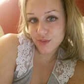 Ashley125 - milf dating Hollister Milfs, CA