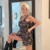 Penelope75 - milf dating Visalia Milfs, CA